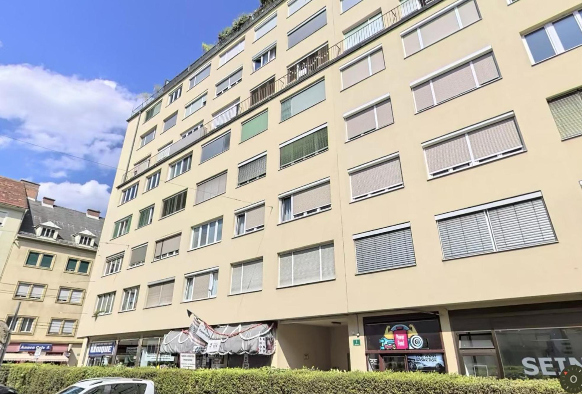 Apartment In Sova 3 *